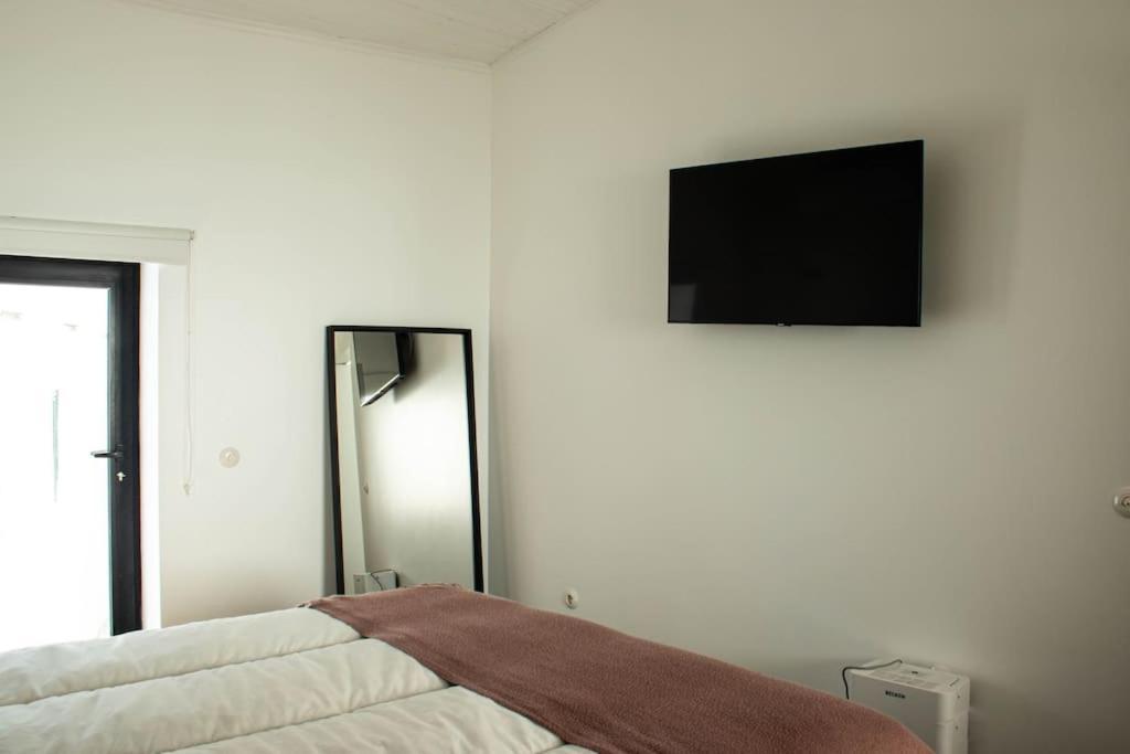 Private House In The Centre Of Condeixa Apartment Exterior photo