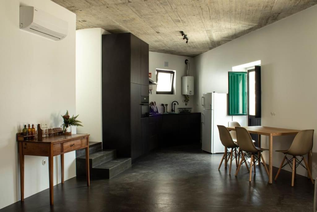 Private House In The Centre Of Condeixa Apartment Exterior photo