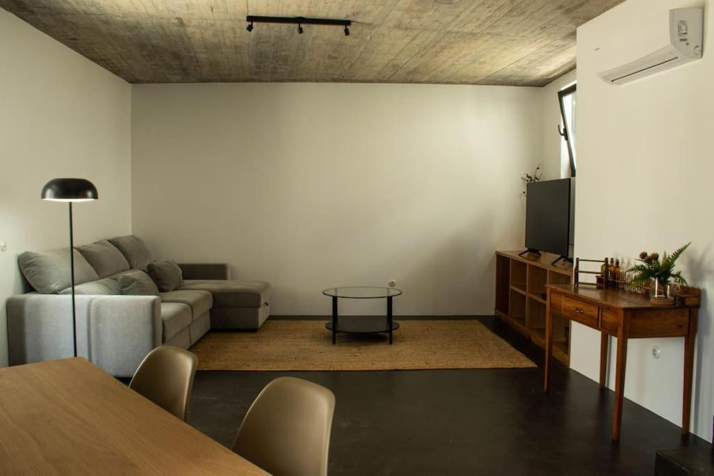 Private House In The Centre Of Condeixa Apartment Exterior photo